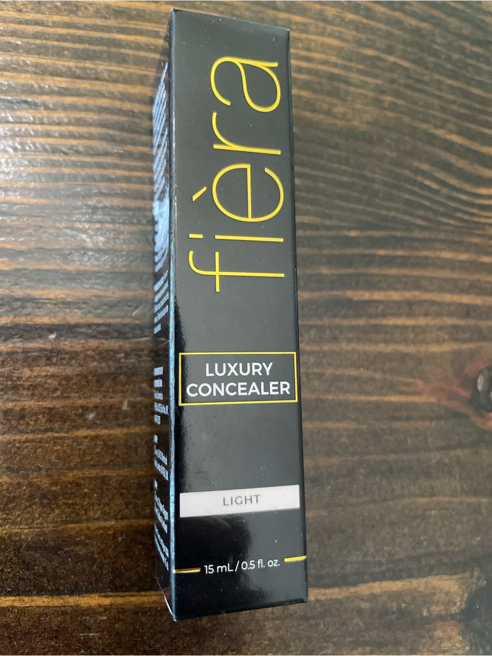 NIB Fièra Luxury Concealer Anti-Aging Full Coverage – Shade Light